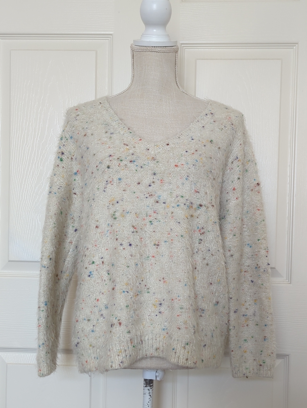 FRNCH Cream Multicolor Speckled V-Neck Sweater